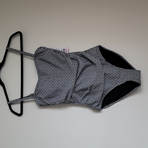 New DKNY One Piece Black and White Geometric Swim Suit Small - Picture 1 of 12